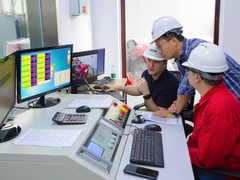 UL/FM 2000 gpm ディーゼルエンジン駆動ポンプのオンライン目撃試験